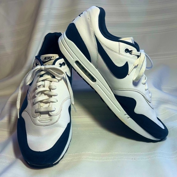 Nike Air Max NIKEiD Men’s Sz‎ 15 White Smooth Leather Navy Blue Suede EUC - Picture 1 of 13